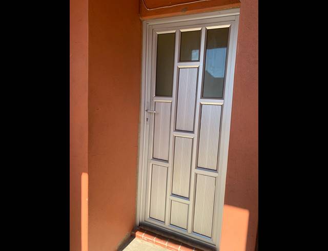 2 BEDROOM APARTMENT FOR SALE IN MONTCLAIR